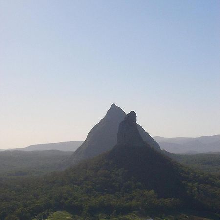 Glass House Mountains Ecolodge Exterior photo