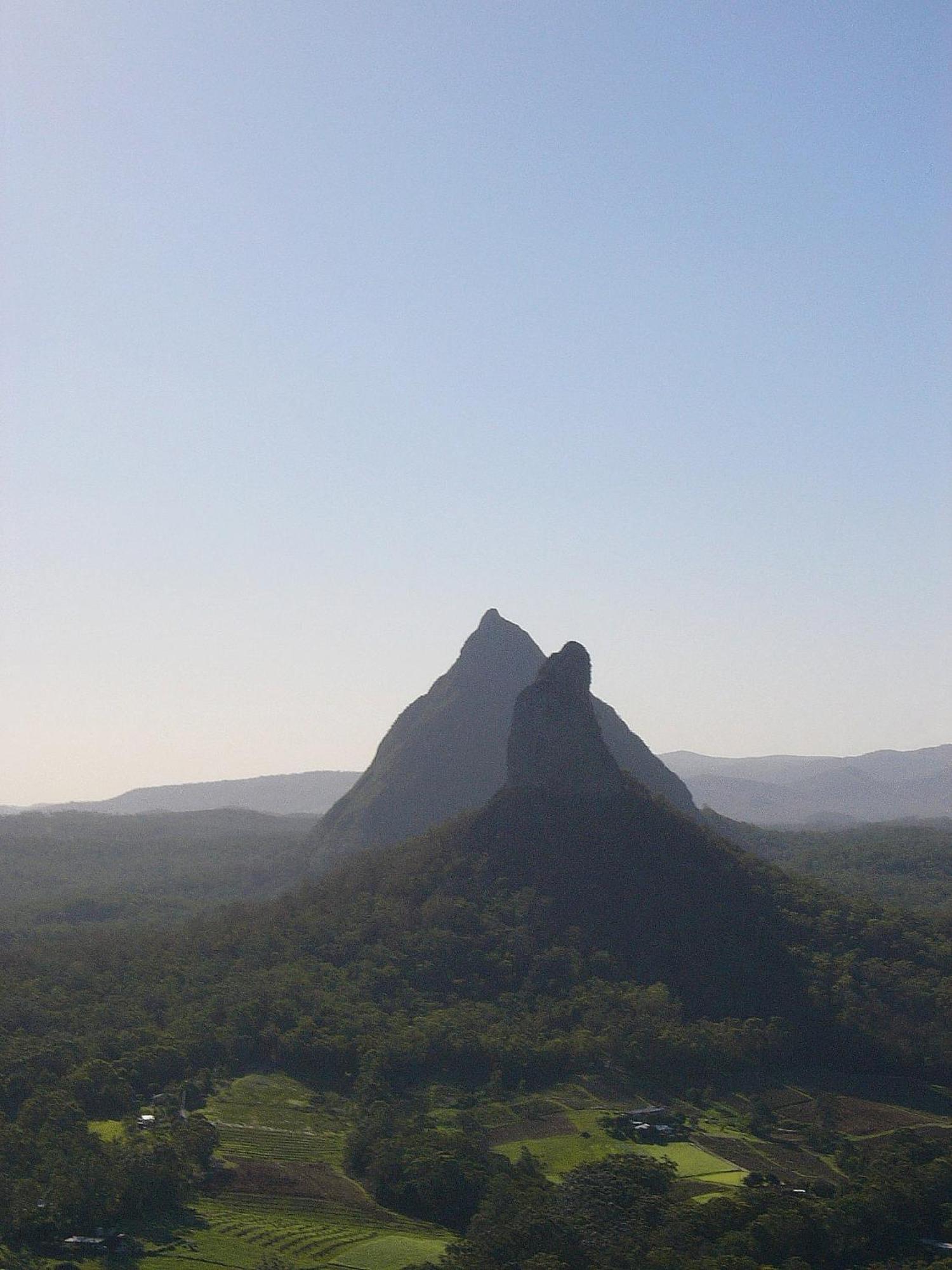 Glass House Mountains Ecolodge Exterior photo
