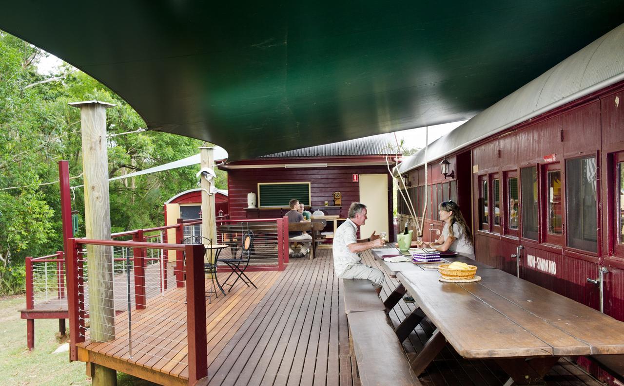 Glass House Mountains Ecolodge Exterior photo